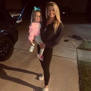 Meet your Posher, Makenzie